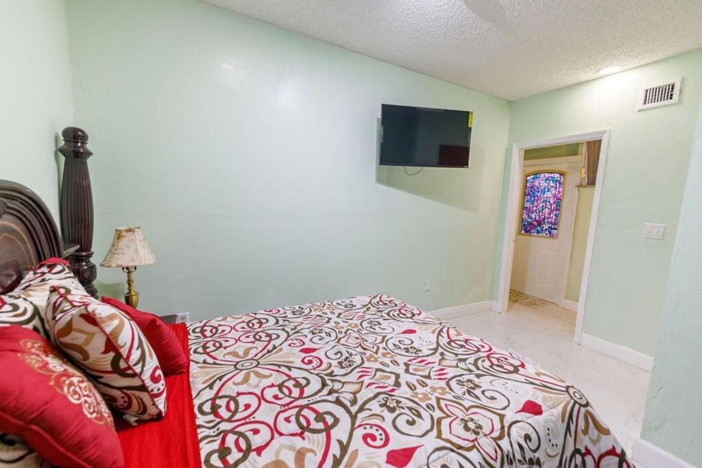 2 Bedroom Suite In Miami North Miami Beach Exterior photo